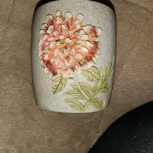 Gray Wiith A 3D Orange Planter Ceramic Pottery